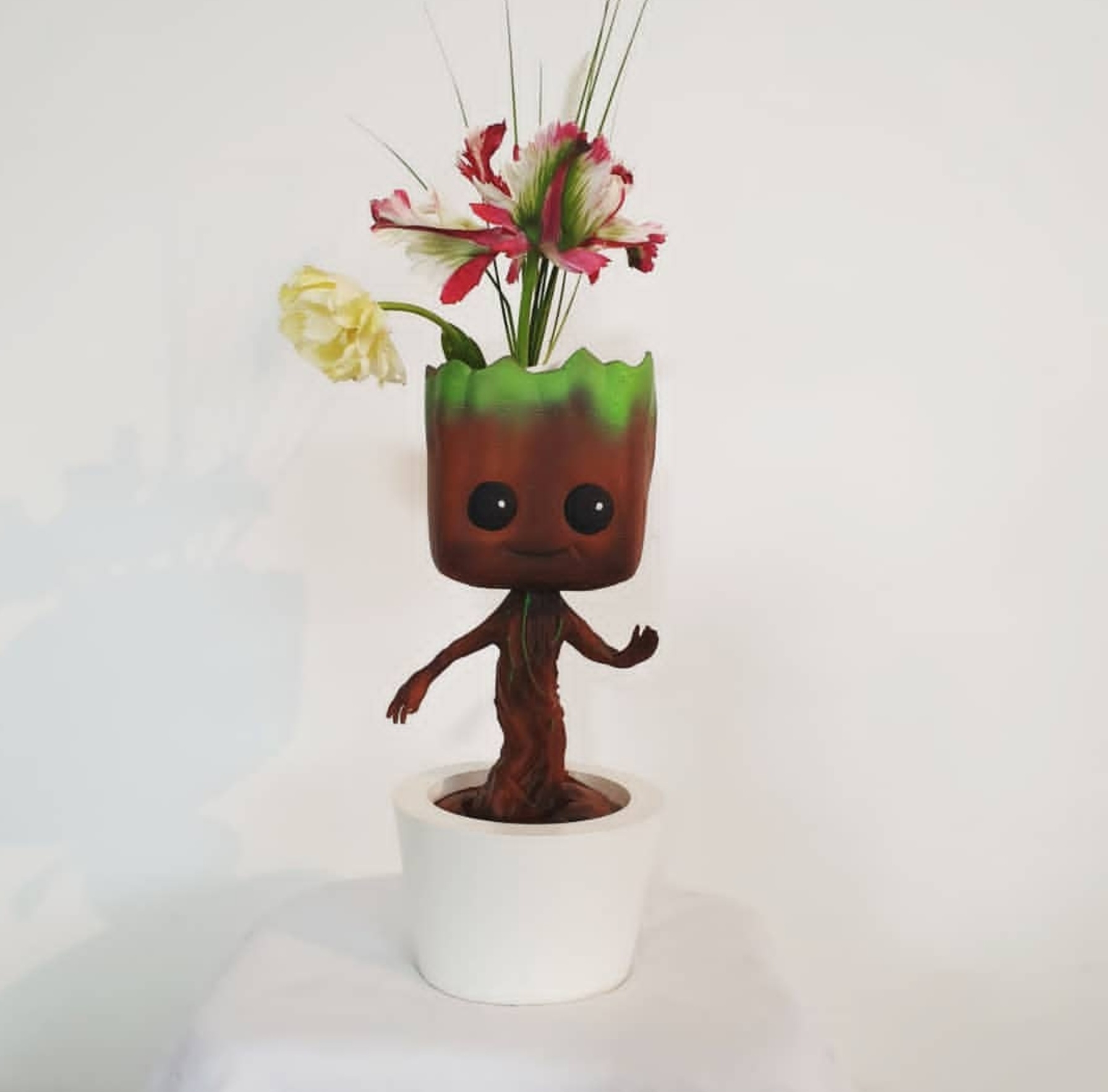 Big Groot planter
