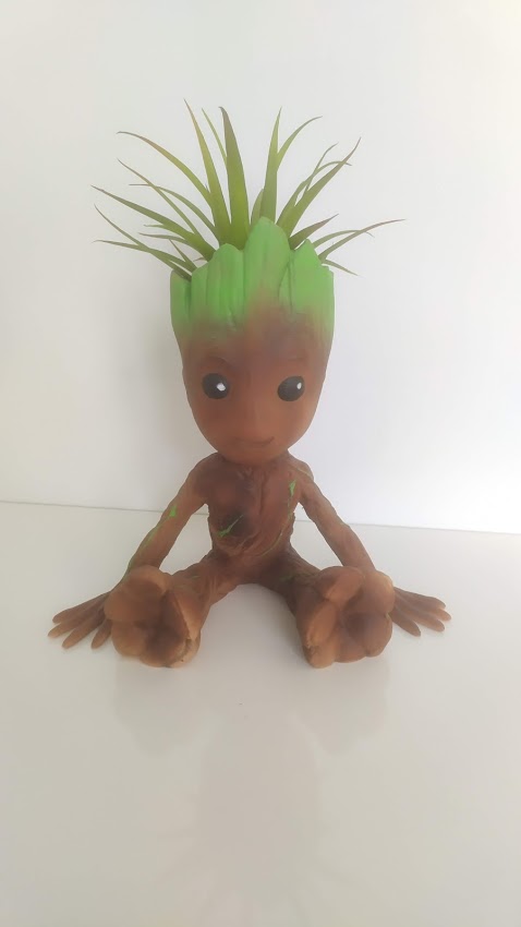 Small Groot figure